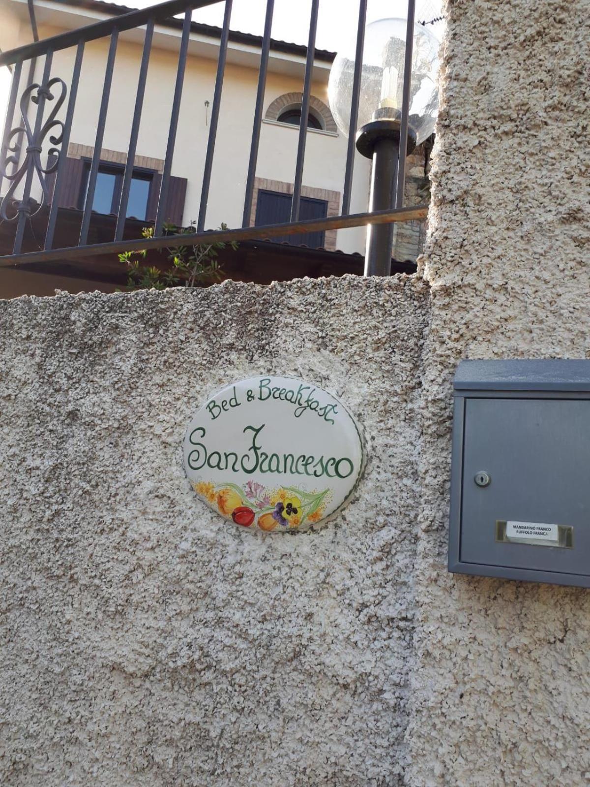 San Francesco Bed & Breakfast Cerisano Luaran gambar